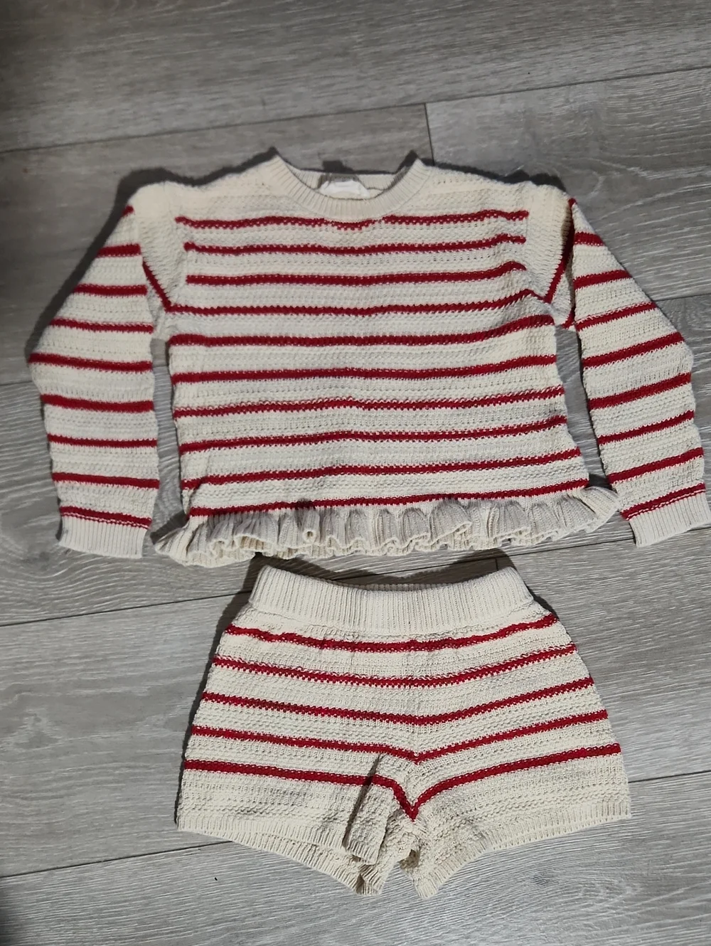 ​Jessica Simpson Toddler Girls Knit Sweater Shorts Set Red Cream Stripe 4T
